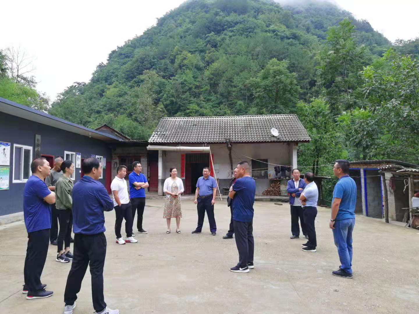 按照县委,县政府及县财政局的安排部署,勉县农改办,非税局到武侯镇青